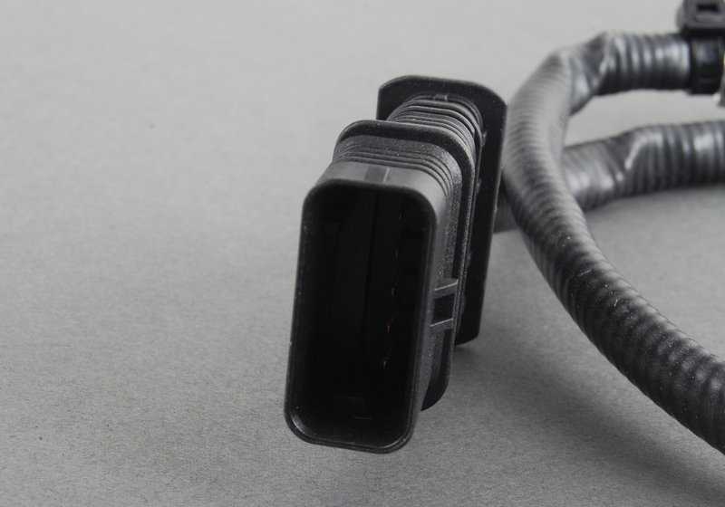 Sonde lambda pour BMW E82, E88, F20, F21, F22, E90n, E91n, E92N, E93N, F30, F31, F34, F35 (OEM 11787596924). BMW d'origine
