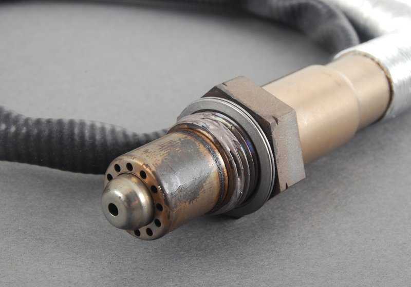 Sonde lambda pour BMW E82, E88, F20, F21, F22, E90n, E91n, E92N, E93N, F30, F31, F34, F35 (OEM 11787596924). BMW d'origine