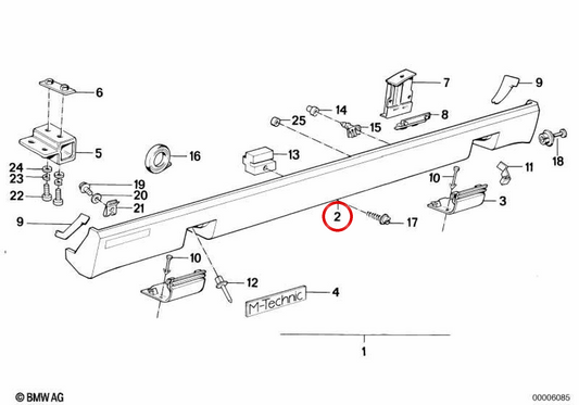 Cubierta derecha OEM 51711935512 para BMW E24. Original BMW.