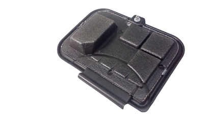 Tapa cubre bajos OEM 51718240511 para BMW E39. Pieza original BMW.