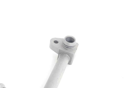Tubería de aceite para radiador OEM 17227578659 para BMW X5 E70. Conducción de aceite del motor al radiador. Original BMW.