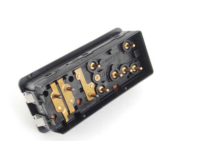 Interruptor ajuste eléctrico asiento derecho OEM 61311383478 para BMW E31 {840Ci, 840i, 850Ci, 850CSi}. Original BMW.