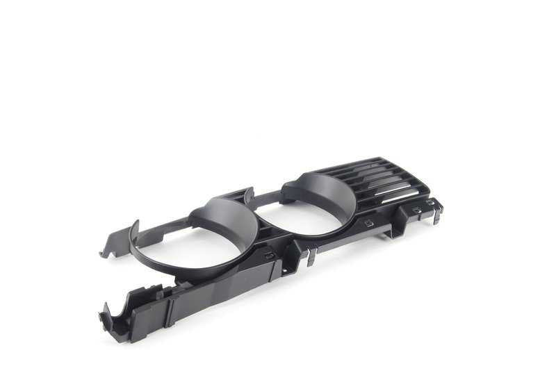 Rejilla embellecedora derecha OEM 51131944138 para BMW E34 518i (modelos con motor M40 y M43, cambio manual y automático). Original BMW.