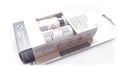 Kit reparación arañazos pintura Spacegrau Metallic OEM 51910415660 para BMW {E46,E60,E61,E70,E71,E81,E82,E83,E84,E85,E87,E88,E90,E91,E92,E93,F01,F06,F07,F10,F11,F13,F20,F25,F30,F31,F34,F36} Original BMW.