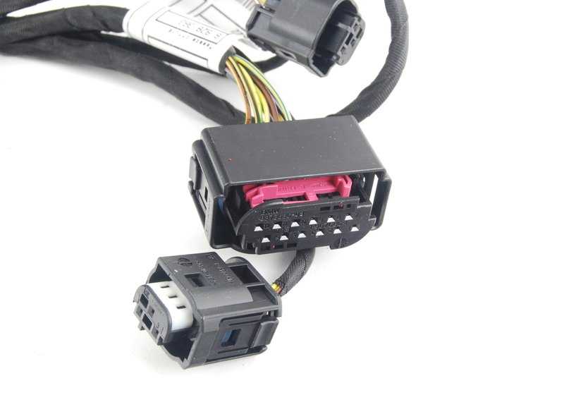 Cableado trasero para sensores de aparcamiento OEM 61126928366 para BMW E60, E60N, E61, E61N. Original BMW.