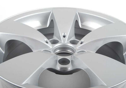 Llanta de aleación diseño Estrella 138 OEM 36116776776 para BMW E60, E61. Original BMW.