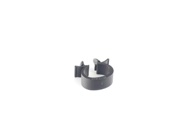 Cable retainer for BMW 5 Series E39, 7 Series E32, 8 Series E31, BMW Motorrad G K02, K03, R13, K K41, R K25 (OEM 12521733330). Original BMW