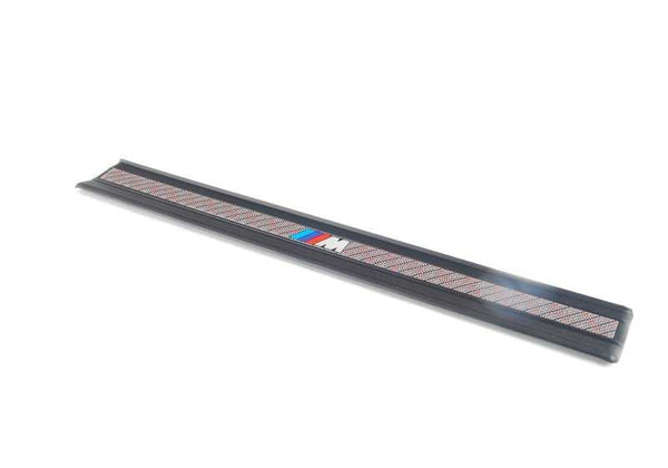 Embellecedor de estribo delantero OEM 51472489985 para BMW E36. Original BMW.
