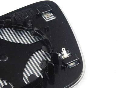 Cristal de espejo calentado convexo derecho para BMW Serie 2 F22, F23, F87, Serie 3 F30, F31, F34, Serie 4 F32, F33, F36, i I01, X1 E84 (OEM 51167285004). Original BMW