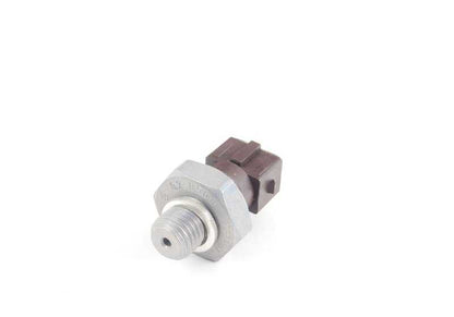 Oil pressure switch for BMW E81, E82, E87, E87N, E88, F20, F21, F22, F30, F32, F33, F34, F07, F06, F12, F13, F01, F02, E31, I01, E84, E83, F25, F26, E53, E53, E70, E70, F15, F85, E71, E72, F16, F86, E85, E86, E89, E52 (OEM 12618611273). Original BMW
