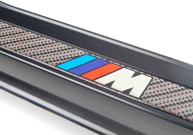 Embellecedor de estribera trasera derecha OEM 51472490042 para BMW E36 (Todos los modelos). Original BMW.