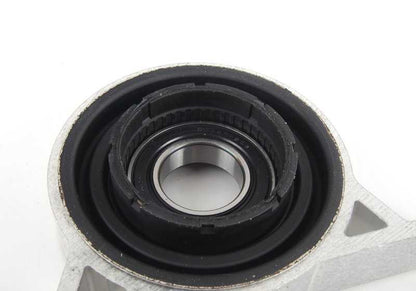 Rodamiento intermedio de transmisión OEM 26127521855 para BMW E60, E61, E63, E64, E83. Soporte central del eje de transmisión. Original BMW.