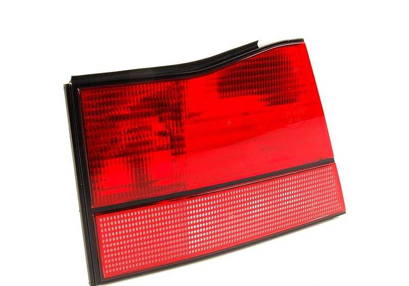 Piloto trasero izquierdo (maletero) OEM 63211383375 para BMW E31 (Serie 8). Original BMW.