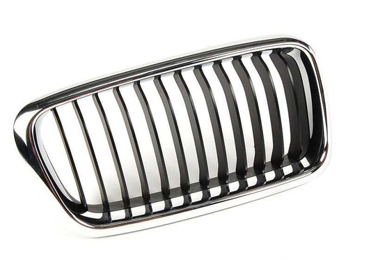 Rejilla de adorno derecho OEM 51138231594 para BMW Serie 7 E38 725tds, 728i, 728iL. Original BMW.