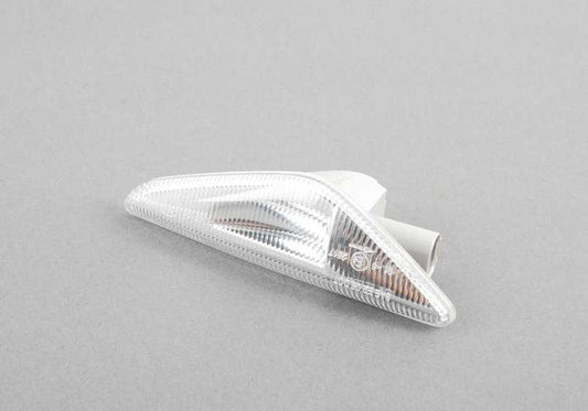 Intermitente lateral izquierdo OEM 63137171007 para BMW F25, E70, E71, E72. Compatible con modelos X3 y X5. Recambio original BMW.