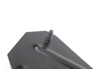Support métallique OEM 16137836801 pour BMW Z4 E85 et E86. Pièce d'origine pour le système de ventilation de carburant. Identification et remplacement faciles. BMW d'origine.