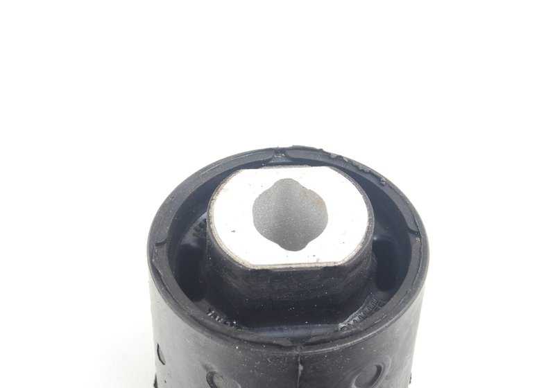 Silentblock delantero OEM 33176770768 para BMW E46, E85. Original BMW.