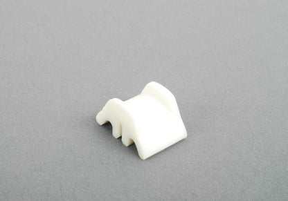 Kit de soportes de escape OEM 18219056634 para BMW E21. Original BMW.