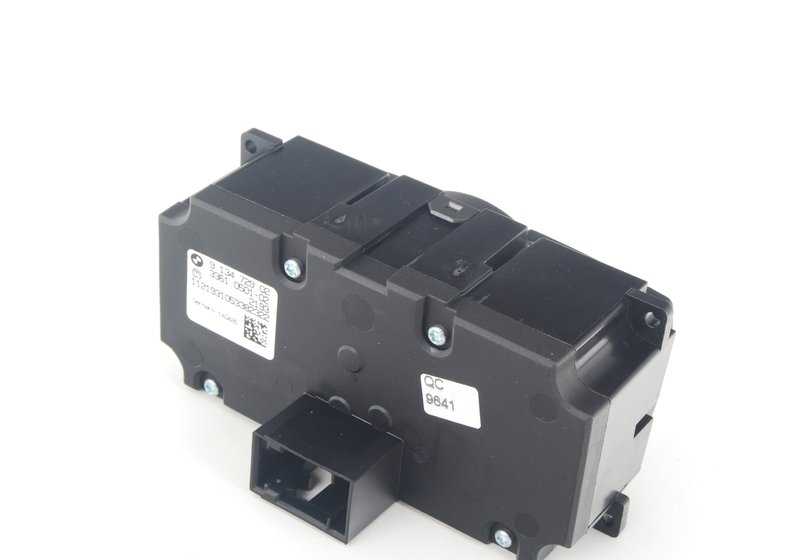 OEM light switch 61319134729 for BMW E60, E61, E70, E71, E72. Stlapy light control unit. Original BMW.
