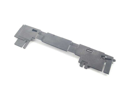 Soporte izquierdo paragolpes OEM 51138157937 para BMW Serie 7 E38 (725tds, 728i) todos los modelos compatibles. Pieza original BMW.