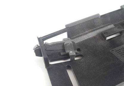 Soporte izquierdo paragolpes OEM 51138157937 para BMW Serie 7 E38 (725tds, 728i) todos los modelos compatibles. Pieza original BMW.