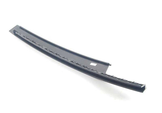 Moldura pilar B puerta delantera derecha OEM 51337263384 para BMW F30, F30N, F31, F31N, F35, F35N, F80, F80N. Color negro brillo. Original BMW.