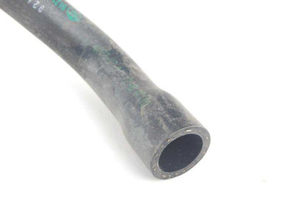 Manguera de refrigeración OEM 64211380527 para BMW E30 y Z1. Conduce el agua del motor hacia el radiador. Recambio original BMW.