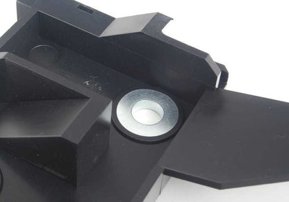 Soporte trasero derecho OEM 51128106570 para BMW Serie 3 E30. Pieza original BMW.