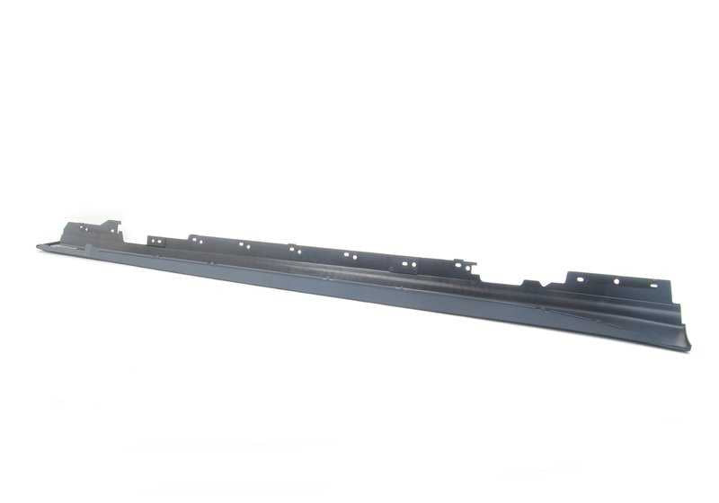 Faldón lateral izquierdo imprimado OEM 51777312751 para BMW F30, F30N, F31, F31N. Repuesto original BMW.