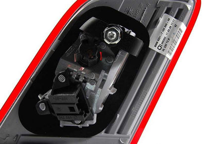 Piloto trasero derecho portón OEM 63217162300 para BMW Serie 3 E92. Original BMW.