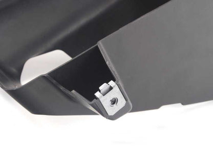 Conducto de aire del radiador izquierdo OEM 51747903889 para BMW F10, F10N, F11, F11N. Pieza original BMW.