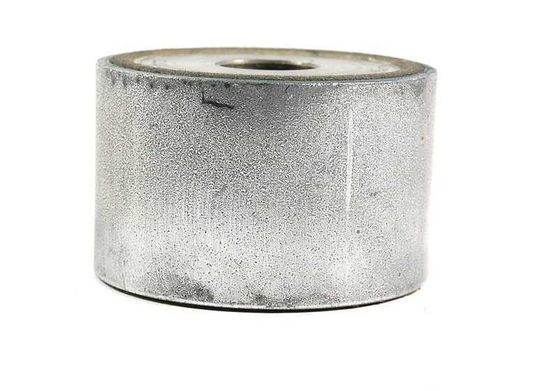 Silentblock delantero OEM 33172282484 para BMW E46, E85, E86. Pieza original BMW. Ideal para solucionar ruidos o vibraciones en la suspensión delantera.