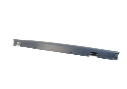 Rechts -gepresstes Zócalo -Cover für die BMW 5 E60 -Serie, E60N, E61, E61N (OEM 51777907178). Original BMW