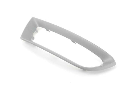 RIGHT EMBELLECEDORA GRID OEM 51117203848 FOR BMW Z4 E89. Original BMW piece. Black and silver finish. Ideal to maintain the aesthetics and aerodynamics of the front bumper.