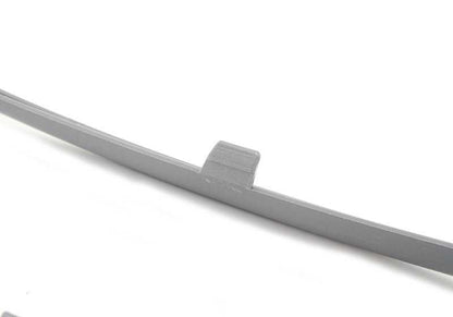 RIGHT EMBELLECEDORA GRID OEM 51117203848 FOR BMW Z4 E89. Original BMW piece. Black and silver finish. Ideal to maintain the aesthetics and aerodynamics of the front bumper.