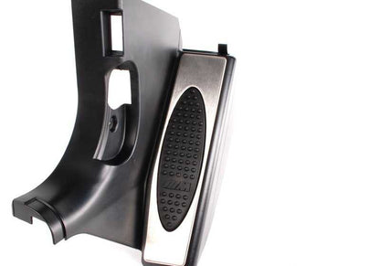 Revestimiento lateral reposapiés M delantero izquierdo OEM 51437902389 para BMW Serie 3 E46. Original BMW.