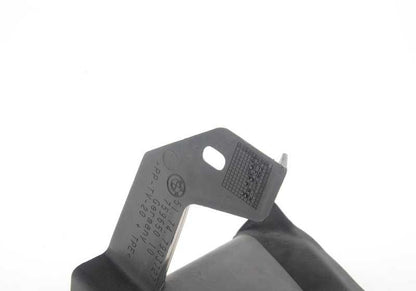 Conducto de aire para radiador de aceite motor derecho OEM 51747903727 para BMW Z4 E89. Original BMW.