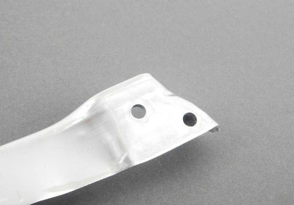 Conexión izquierda para BMW F07, F10, F11, F18, F06, F12, F13, F01, F02, F04 (OEM 51117158893). Original BMW