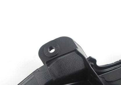 Junta derecha del capó delantero OEM 51767206570 para BMW F10, F11, F06, F12, F13. Compatible con versiones 518d, 520d. Original BMW.