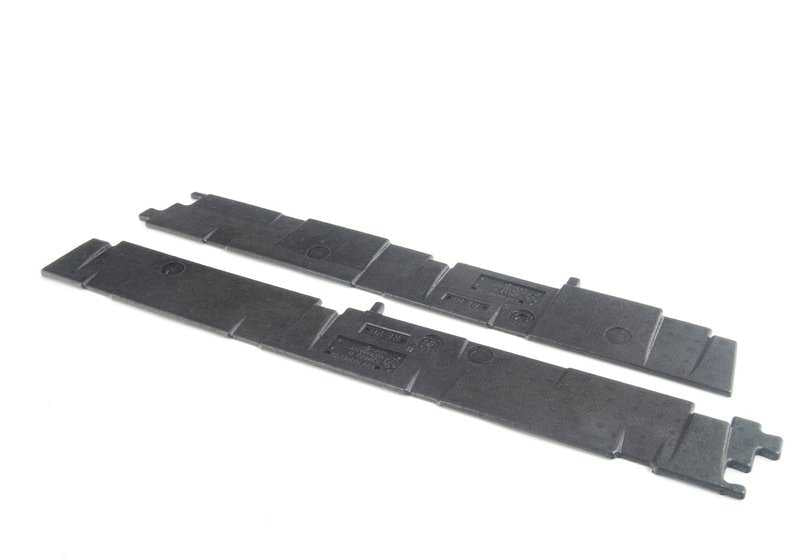 Right footboard insert for BMW X5 E70 (OEM 51777177064). Original BMW