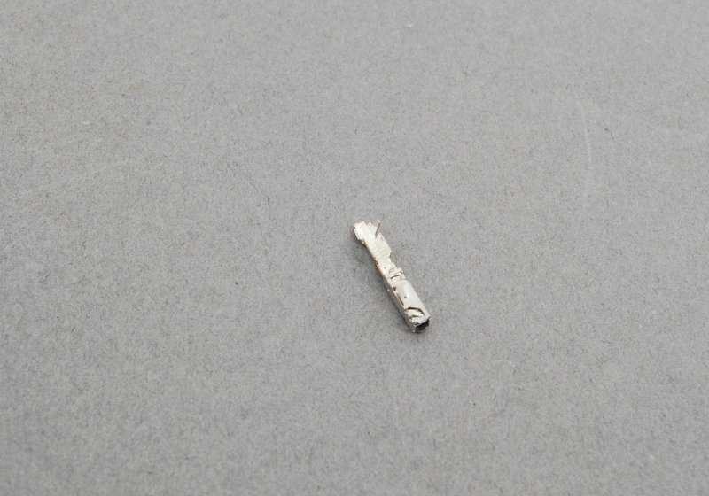 MQS Hub Connector for BMW 1 Series E81, E82, E87, E87N, E88; 3 Series E36, E46, E90, E91, E92, E93, F30, F31, F34, F35, G20, G21, G80; Series 4 F32, G26E; Series 5 E39, E60, E61, F07, F10, F11, F18, F90, G30, G31, G38; Series 6 E63, E64, F06, F12, F13, G3