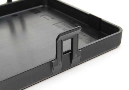 B+ Support Point Cover für die BMW 3 E46 -Serie (OEM 61138376330). Original BMW