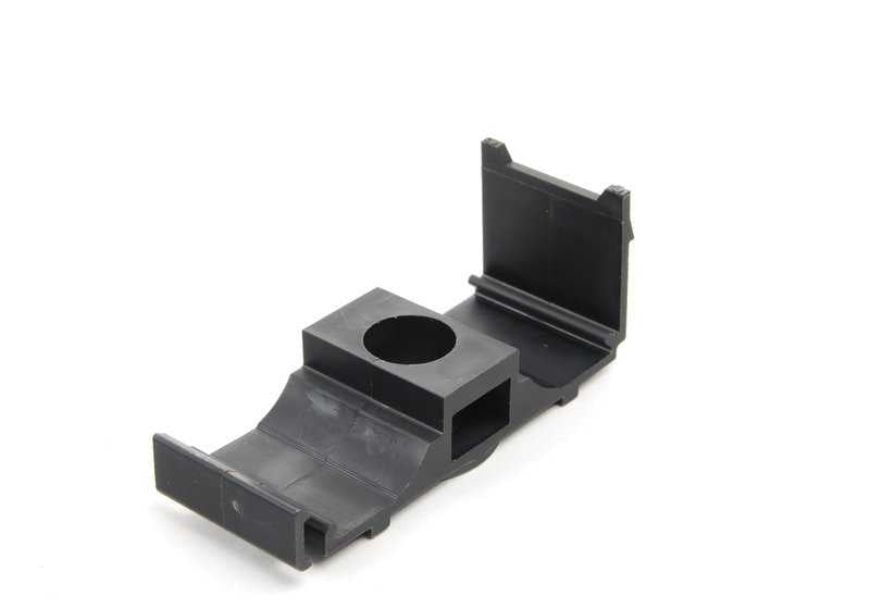 Soporte de tubería de refrigeración de aceite OEM 17222283586 para BMW E90, E92, E93, F10, F90, G90, F06, F12, F13, G70, F91, F92, F93, F95, G05, F96, G06, G07, G09. Original BMW.