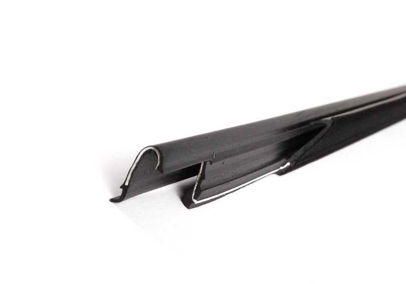 Burlete exterior derecho OEM 51228159022 para BMW E39. Original BMW.