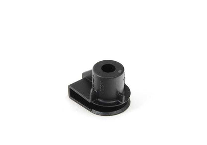 OEM fastening clip 07147237493 for BMW 5 Series (F10, F11, F18), Series 6 (F06, F06n, F12, F12N, F13, F13N) and Series 7 (F01, F01N, F02, F02N, F04). Original BMW.