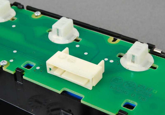 Luz de lectura interior trasera OEM 61319201645 para BMW E81, E82, E87, E90, E91, E92, E84. Original BMW.