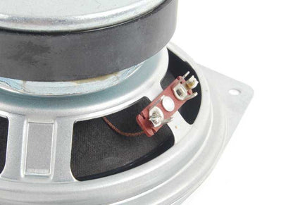 Subwoofer Hifi OEM 65138389849 pour BMW E36, E39, Z3. Améliore le son d'origine de la voiture avec ce subwoofer BMW original. Idéal pour les systèmes hifi ou haut-hifi. BMW d'origine.