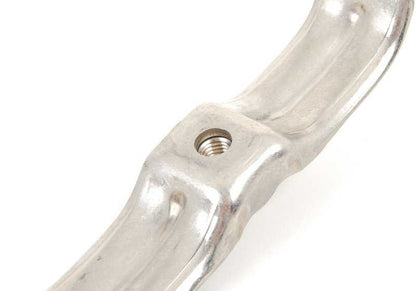 Soporte de tubo de escape OEM 18207553606 para BMW Serie 3 E90 y E91 335i xDrive (N54/N55) con cambio manual o automático. Modelos compatibles: E90 PL31, PL41, PL51, PL61, VD51, VD61 y E91 UU01, UU11, UU21, UU91. Original BMW.
