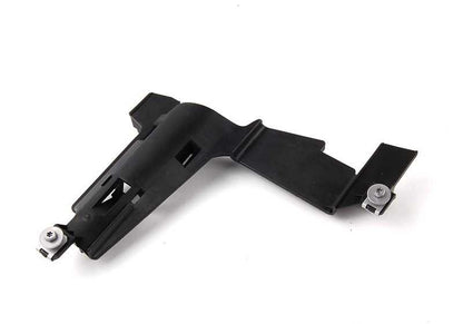 Soporte izquierdo de faro delantero OEM 63128380187 para BMW E46. Compatible con versiones de faros halógenos y de xenón. Original BMW.