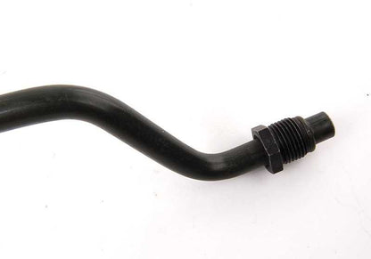 Tubería de retorno del radiador de aceite OEM 17227505948 para BMW E53 X5. Recambio original BMW.